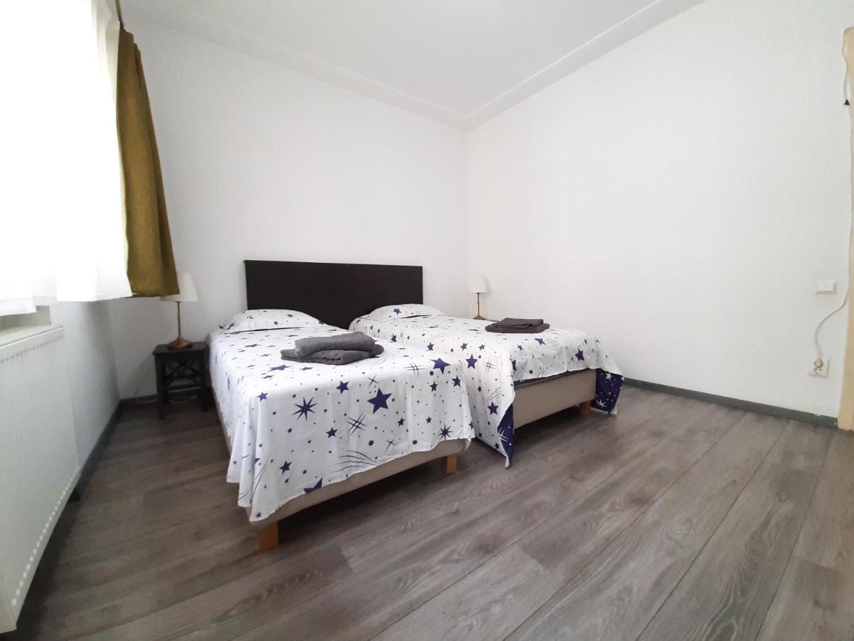 Four Rooms Apartment Central Bukarest Exterior foto
